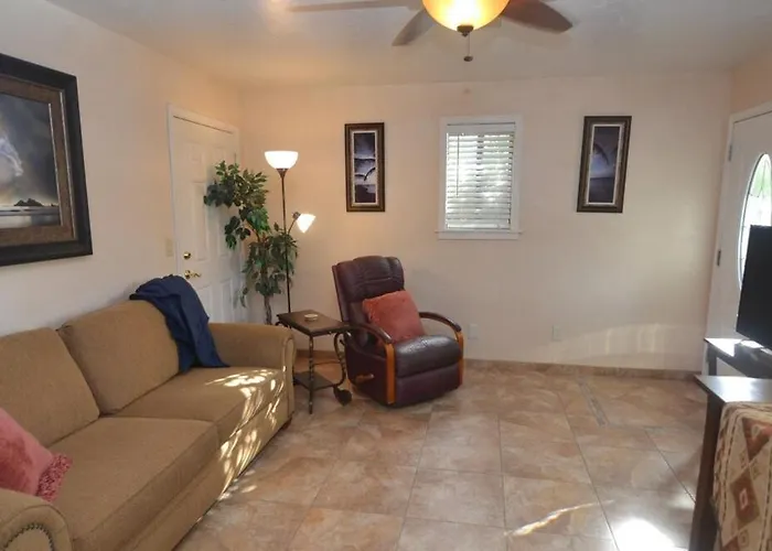1 Bdr Guest In Oro Valley! Mtn Views, Hot Tub *